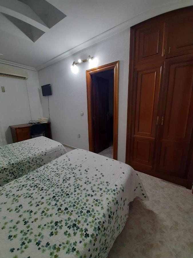 Hostal Restaurante El Abad Abadía Extérieur photo